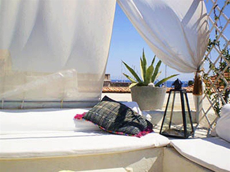 Via Via Hotel Rhodes City Ngoại thất bức ảnh